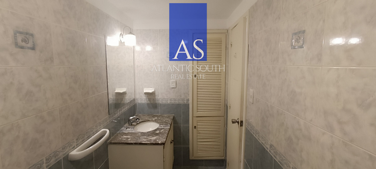 Apartamento ID.3853 - Apartamento 2 dormitorios 2 baños con terraza y garage en peninsula - Punta del Este