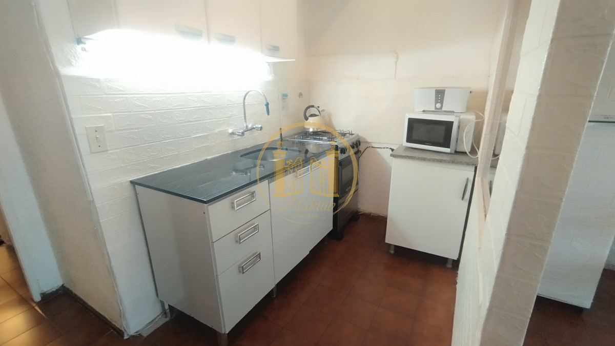 Apartamento ID.472 - Apartamento en venta, a pasos del puerto, 1 dormitorio
