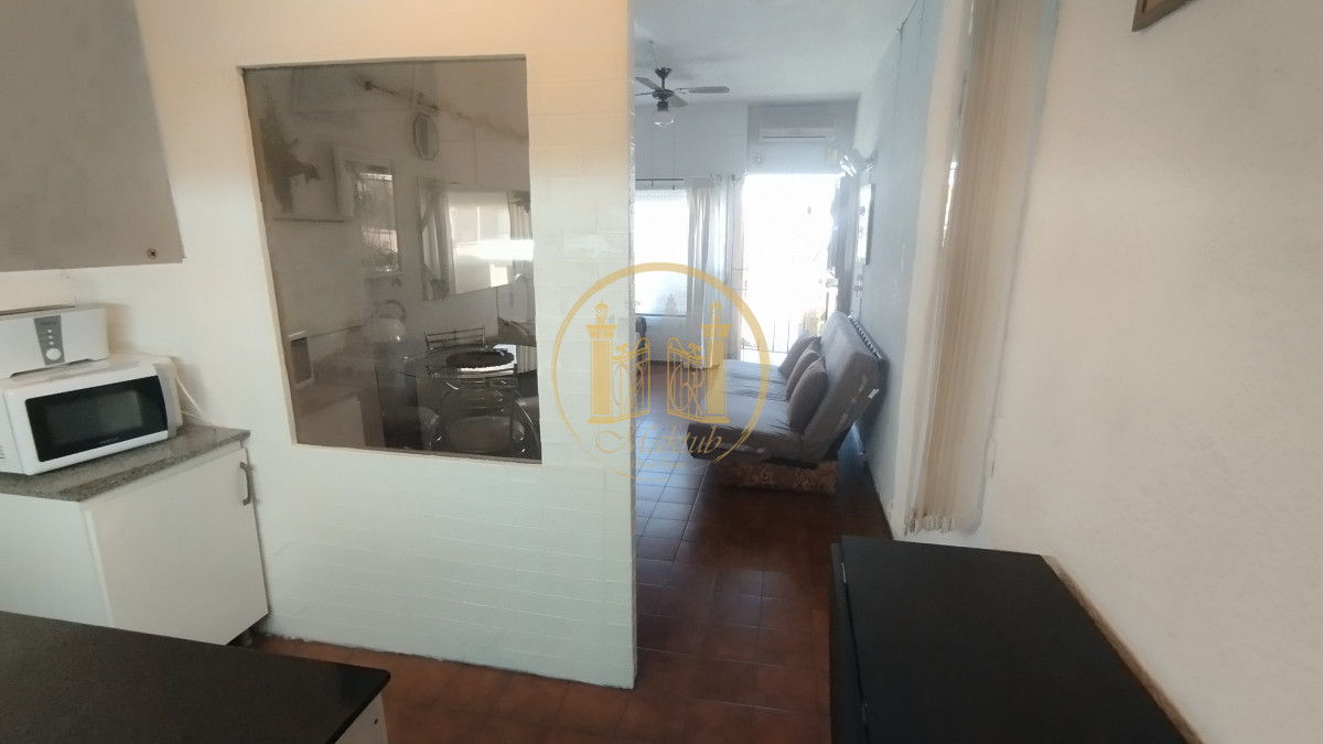 Apartamento ID.472 - Apartamento en venta, a pasos del puerto, 1 dormitorio
