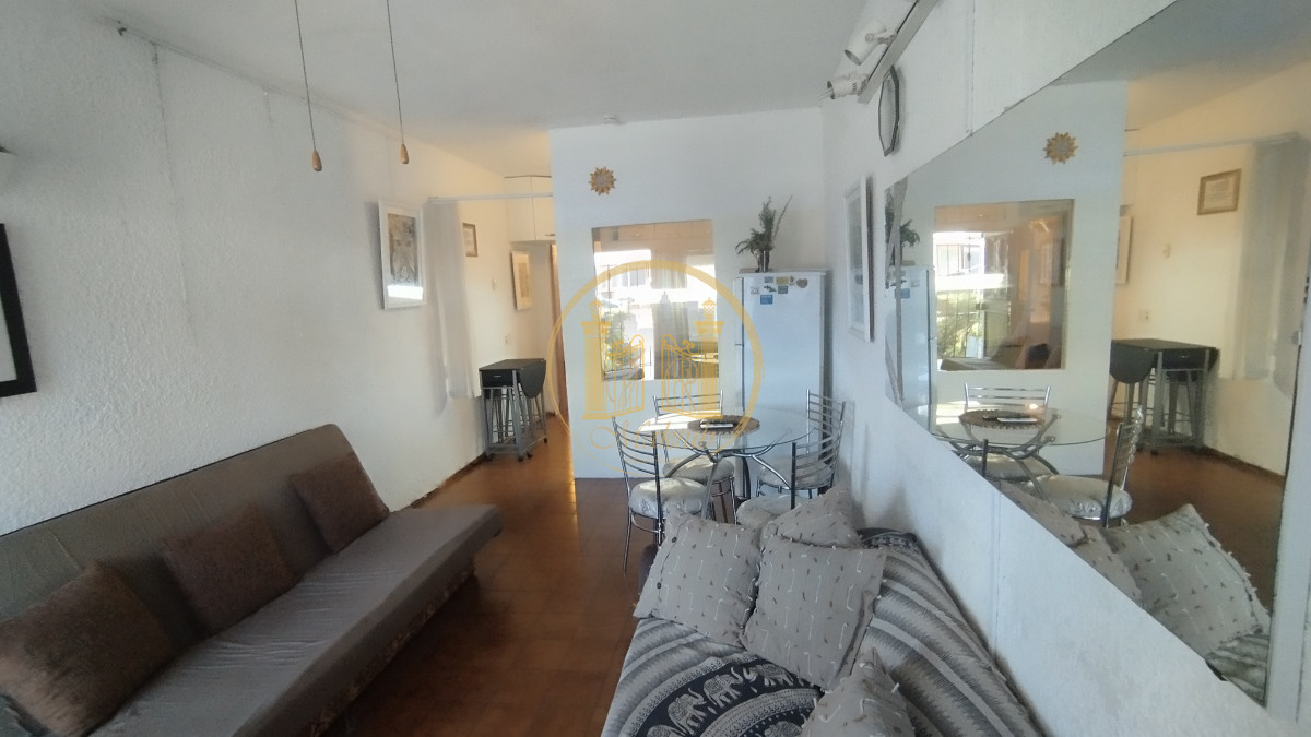 Apartamento ID.472 - Apartamento en venta, a pasos del puerto, 1 dormitorio