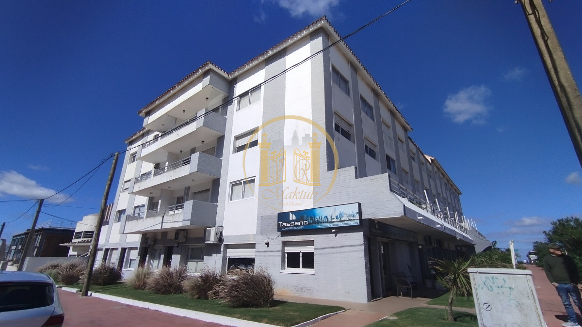 Apartamento ID.472 - Apartamento en venta, a pasos del puerto, 1 dormitorio
