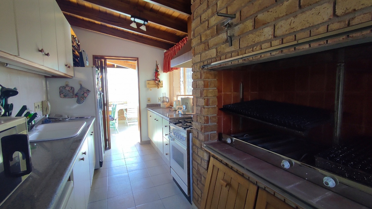 Apartamento ID.66 - Apartamento de 3 dormitorios, pent house, Punta del Este*