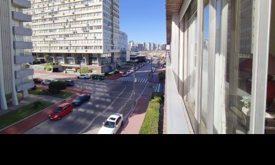 Apartamento de 3 dormitorios, pent house, Punta del Este*