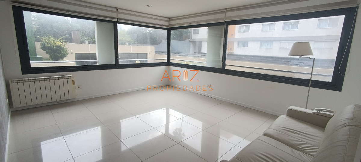 Apartamento ID.1791 - VENTA APARTAMENTO 3 DORMITORIOS 2 BAÑOS TORRES BARCELONA BAJOS GASTOS COMUNES MALDONADO 