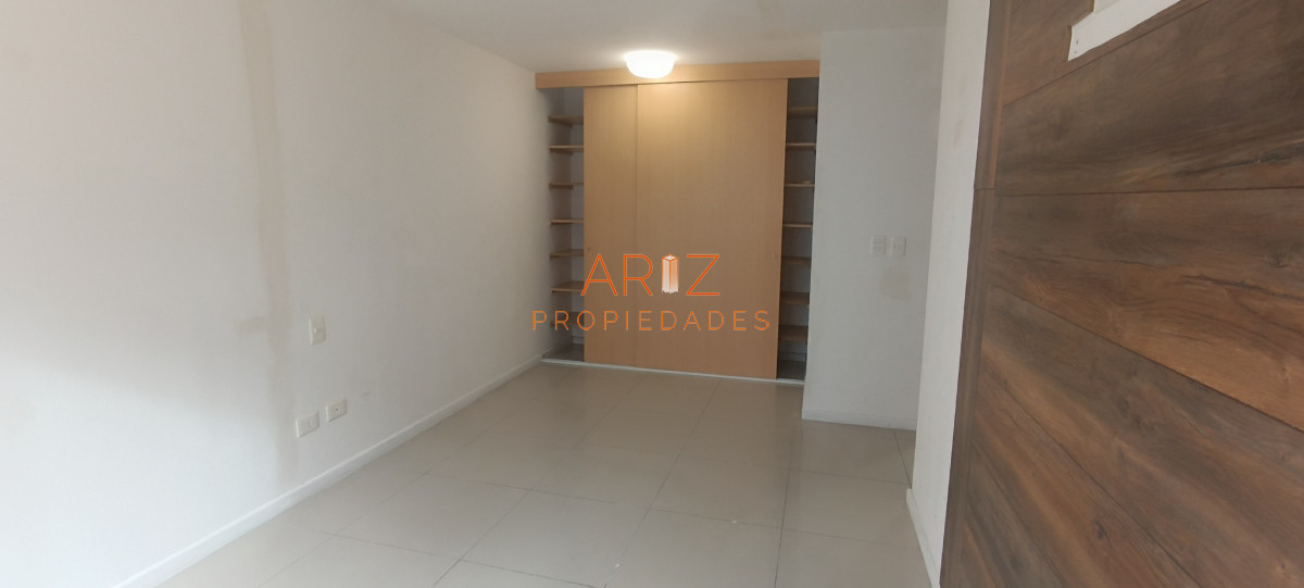 Apartamento ID.1791 - VENTA APARTAMENTO 3 DORMITORIOS 2 BAÑOS TORRES BARCELONA BAJOS GASTOS COMUNES MALDONADO 