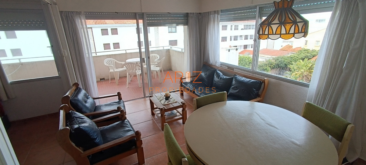 Apartamento ID.2108 - Apartamento en venta, zona peninsula - Punta del Este 2 dormitorios y medio