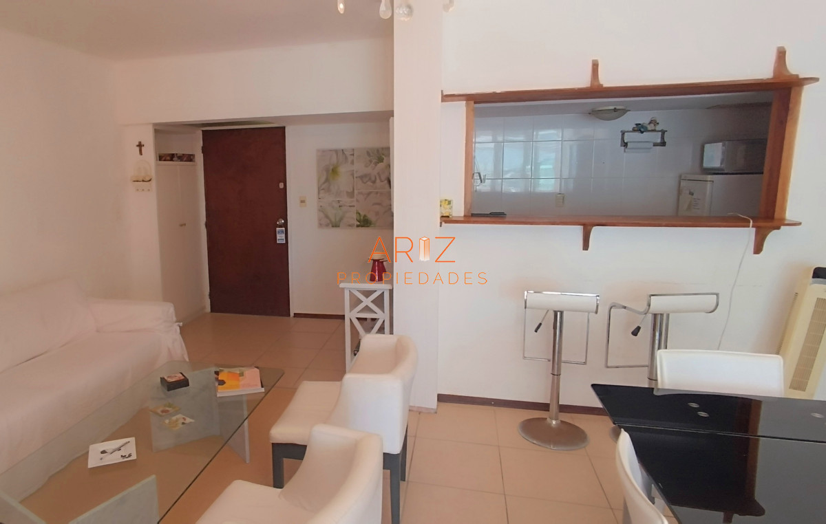 Apartamento ID.1766 - VENTA APARTAMENTO 2 DORMITORIOS 2 BAÑOS BALCON CERRADO PUNTA DEL ESTE PENINSULA