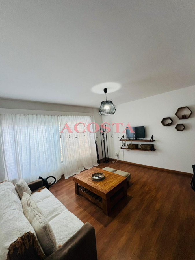 Apartamento ID.226 - Disponible en alquiler temporal y venta - Zona Península, Punta del Este