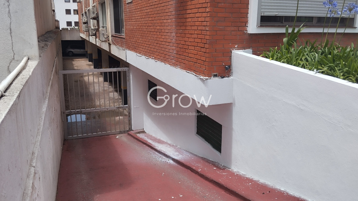 Apartamento ID.1424 - Apartamento en venta zona península, 2 dormitorios