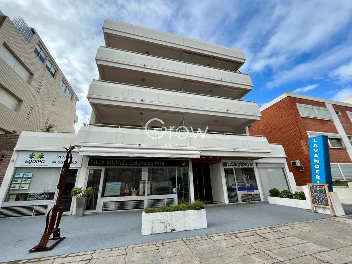 Apartamento ID.2209 - Apartamento en venta, zona peninsula - Punta del Este