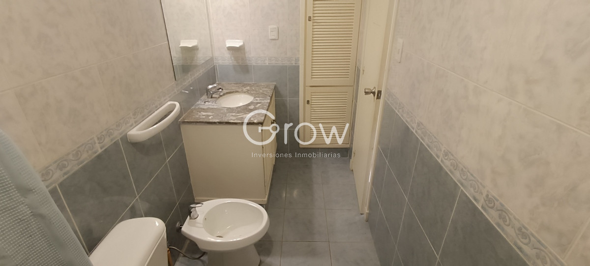 Apartamento ID.2209 - Apartamento en venta, zona peninsula - Punta del Este