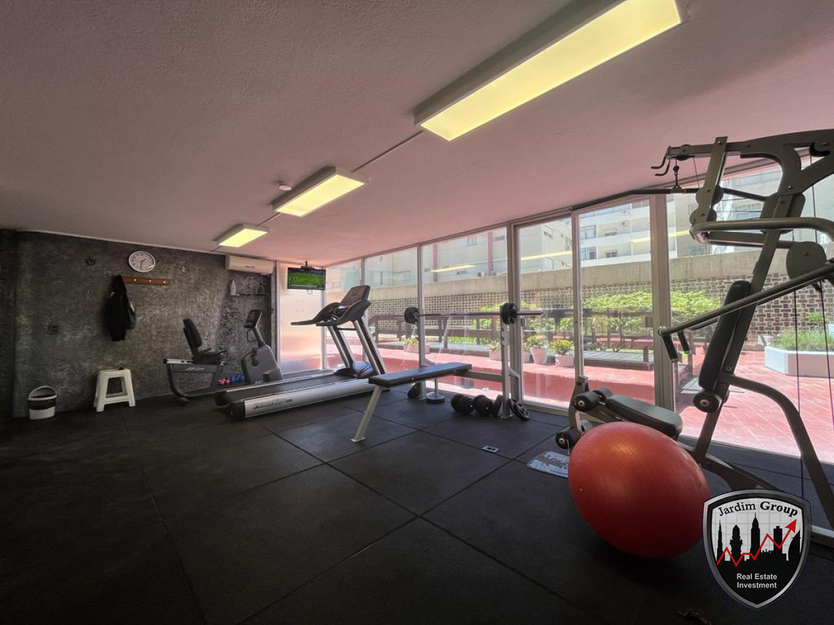 Apartamento ID.7109 - Apartamento esquinero de 2 dormitorios en venta, en Punta del Este*