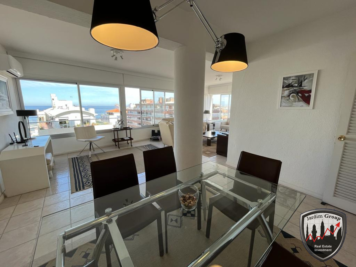 Apartamento ID.7109 - Apartamento esquinero de 2 dormitorios en venta, en Punta del Este*