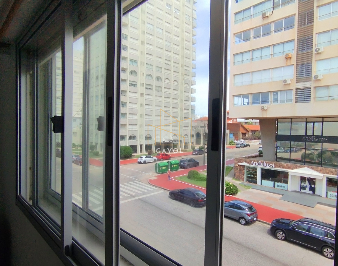 Apartamento ID.503 - Apartamento de 2 dormitorios en venta, Punta del Este