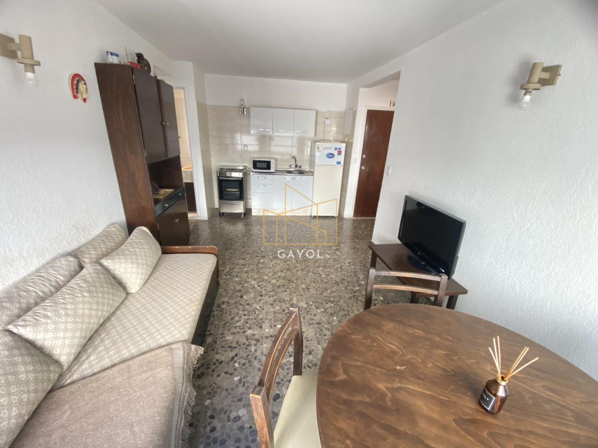 Apartamento ID.503 - Apartamento de 2 dormitorios en venta, Punta del Este