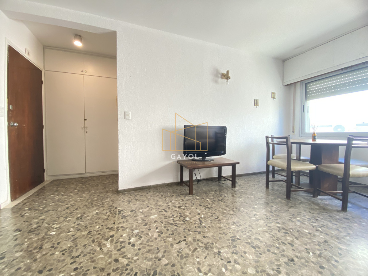 Apartamento ID.503 - Apartamento de 2 dormitorios en venta, Punta del Este