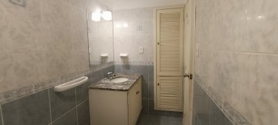 Apartamento ID.1147/Apartamento-en-venta,-zona-peninsula---Punta-del-Este - Apartamento en venta, zona peninsula - Punta del Este