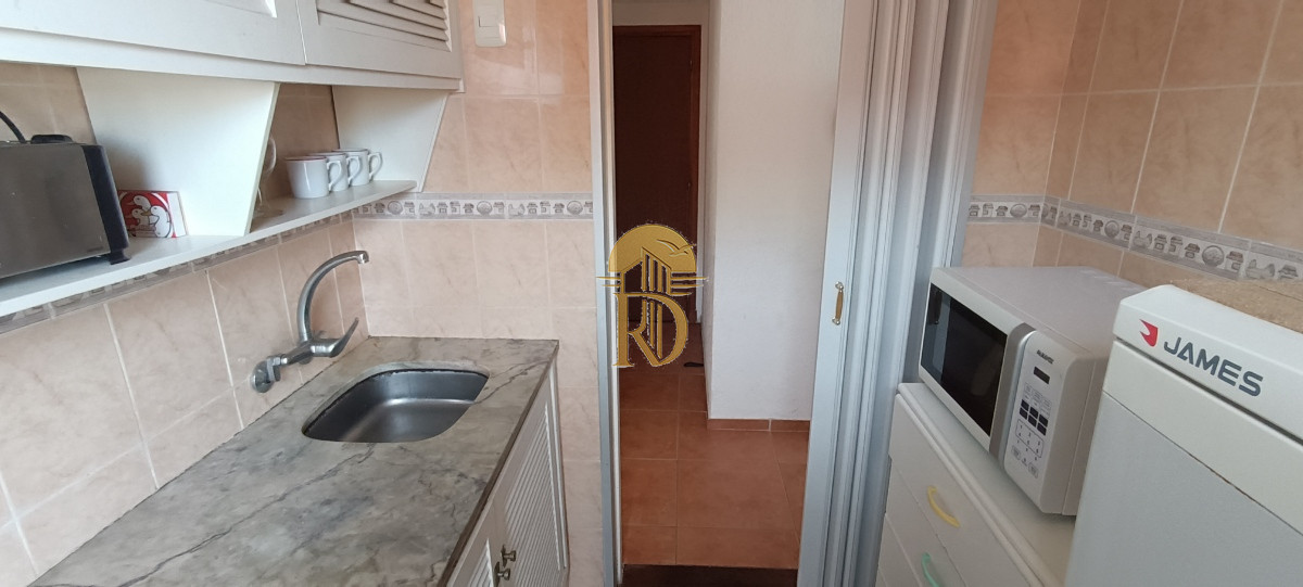 Apartamento en venta, zona peninsula - Punta del Este -id-128-23