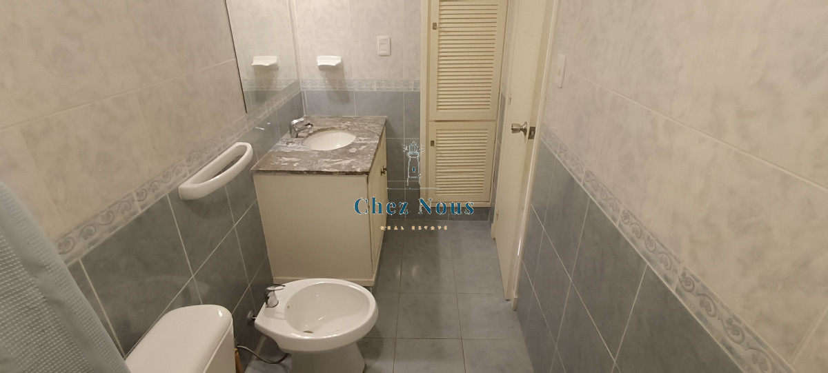 Apartamento ID.930 - Apartamento en venta, zona peninsula - Punta del Este