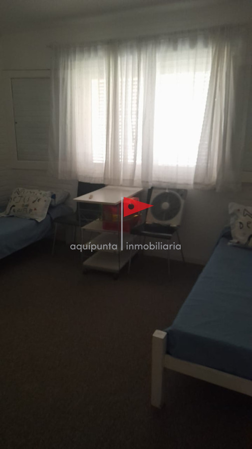 Casa ID.377 - Casa en venta  4 dormitorios playa mansa Pde 