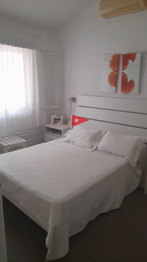 Casa ID.377 - Casa en venta  4 dormitorios playa mansa Pde 