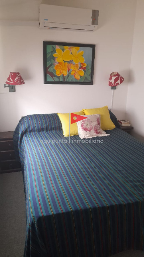 Casa ID.377 - Casa en venta  4 dormitorios playa mansa Pde 