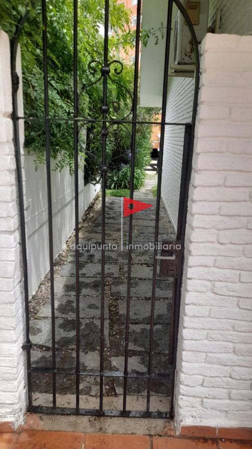 Casa ID.377 - Casa en venta  4 dormitorios playa mansa Pde 