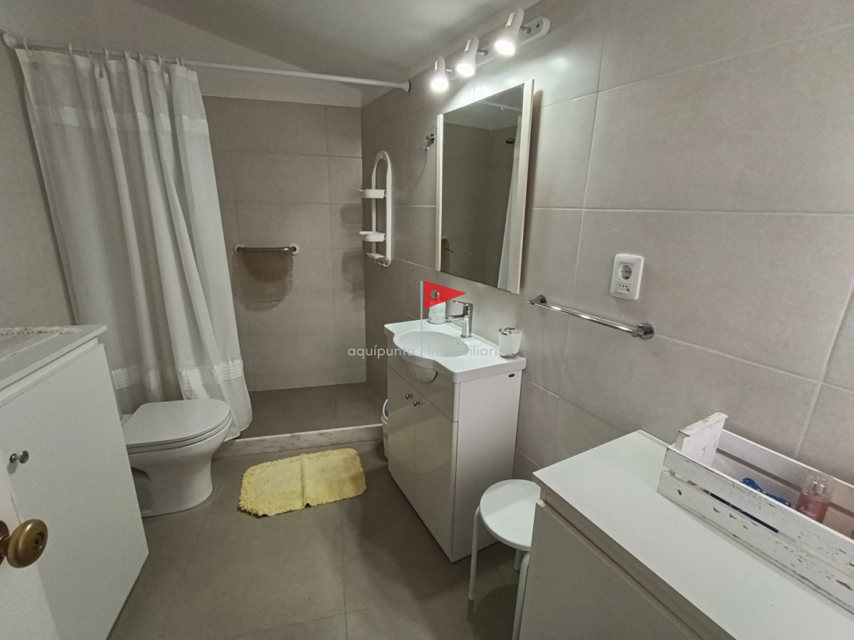 Casa ID.377 - Casa en venta  4 dormitorios playa mansa Pde 