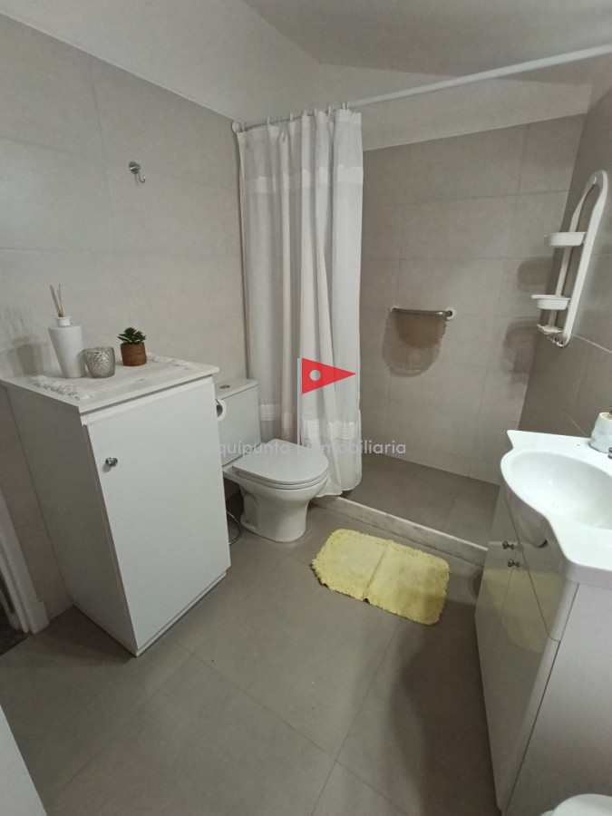 Casa ID.377 - Casa en venta  4 dormitorios playa mansa Pde 