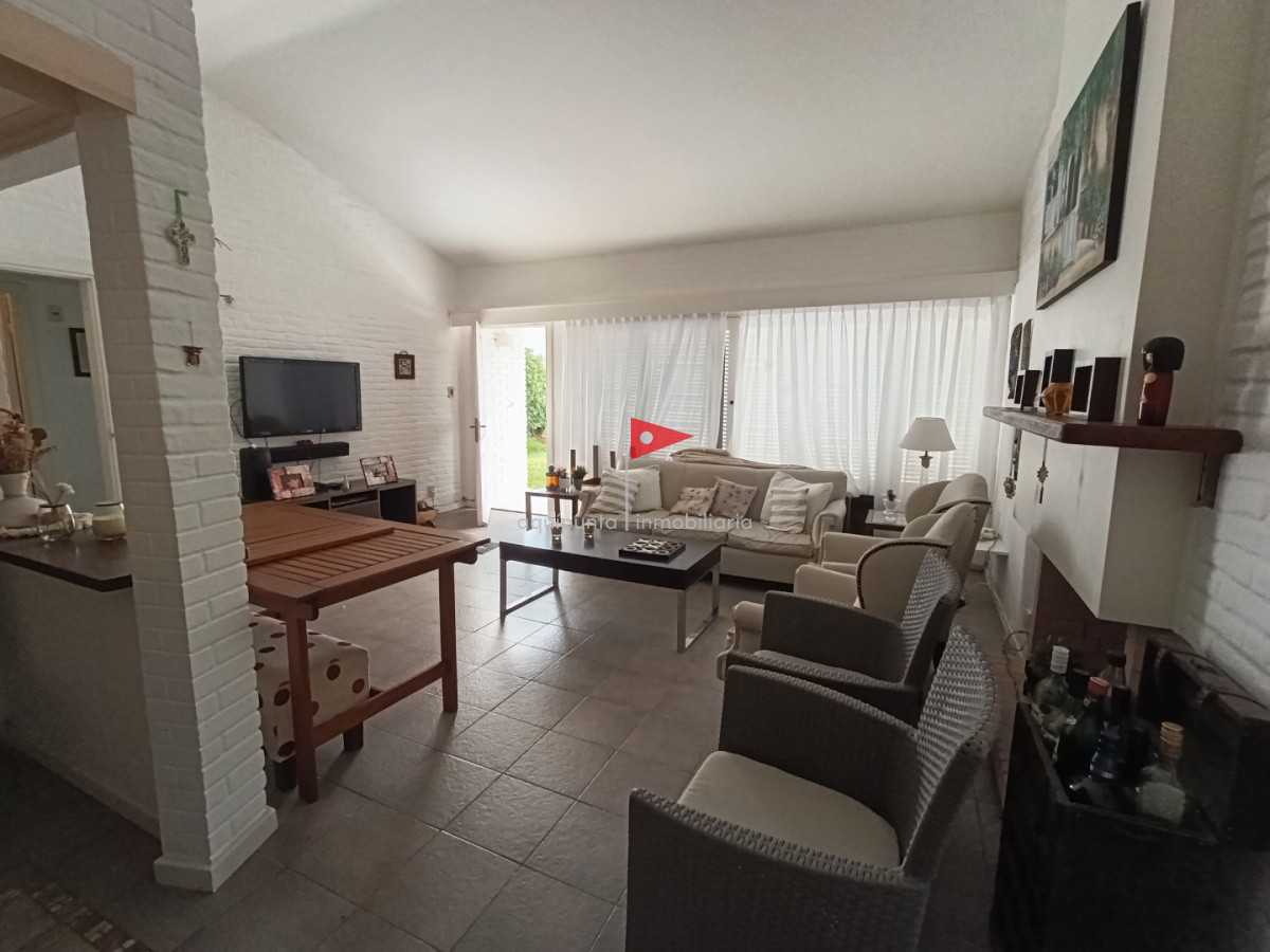 Casa ID.377 - Casa en venta  4 dormitorios playa mansa Pde 