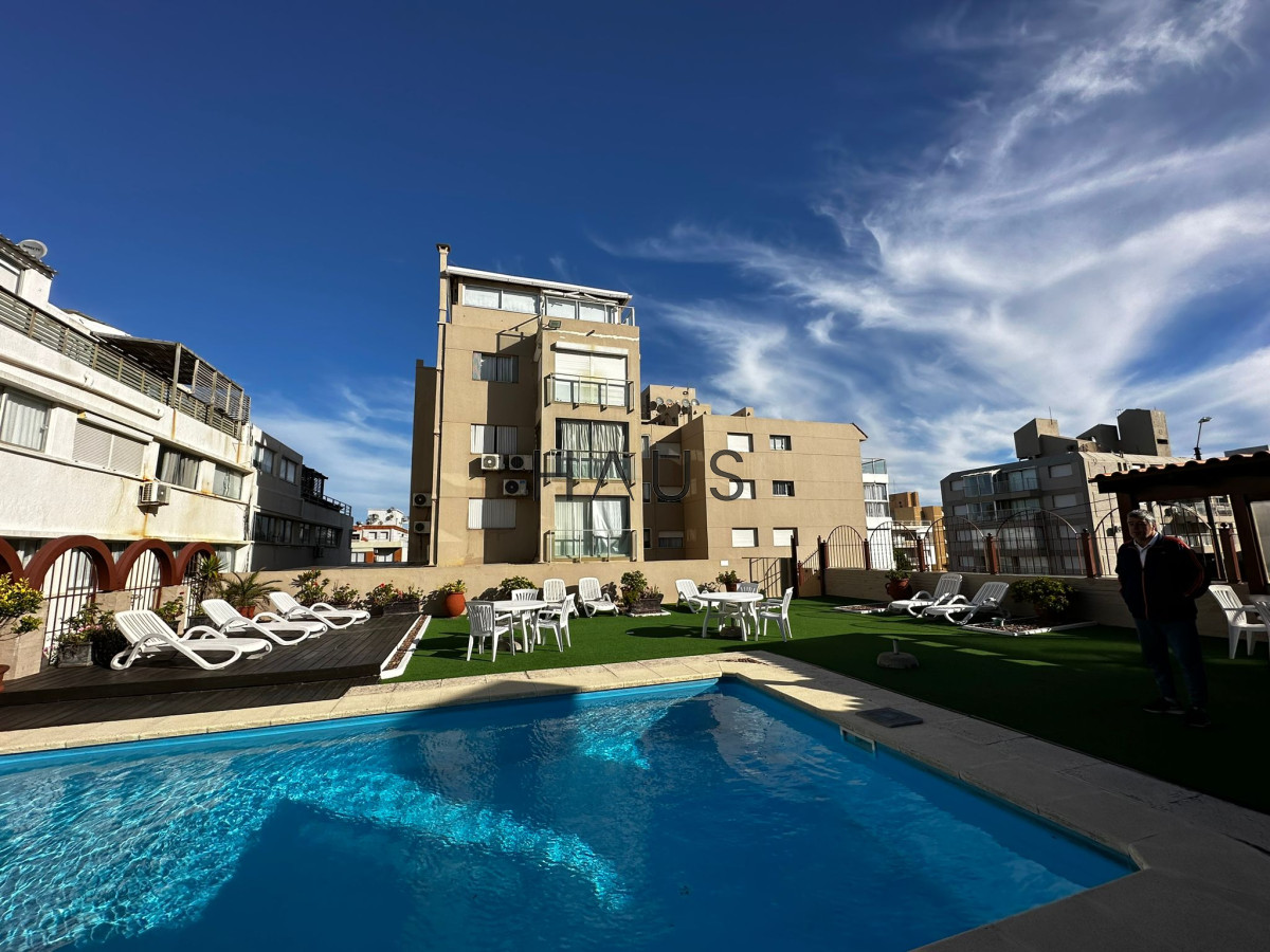 Apartamento ID.33 - Apartamento en venta en la peninsula con servicios, 1 dormitorio*