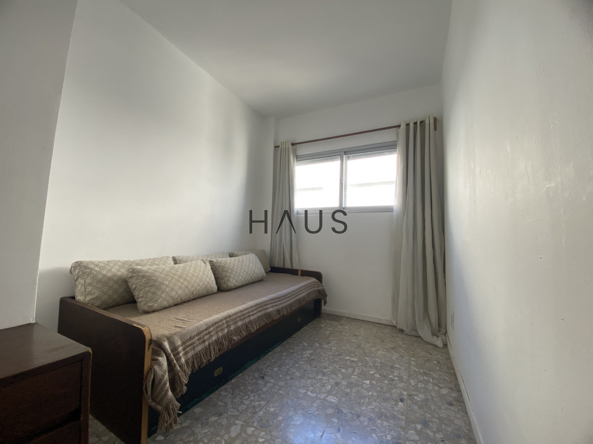 Apartamento ID.35 - Apartamento de 2 dormitorios en venta, Punta del Este
