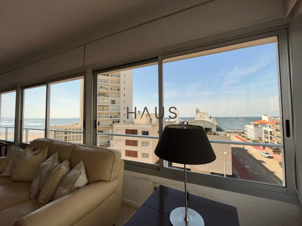 Apartamento ID.124 - Apartamento esquinero de 2 dormitorios en venta, en Punta del Este*