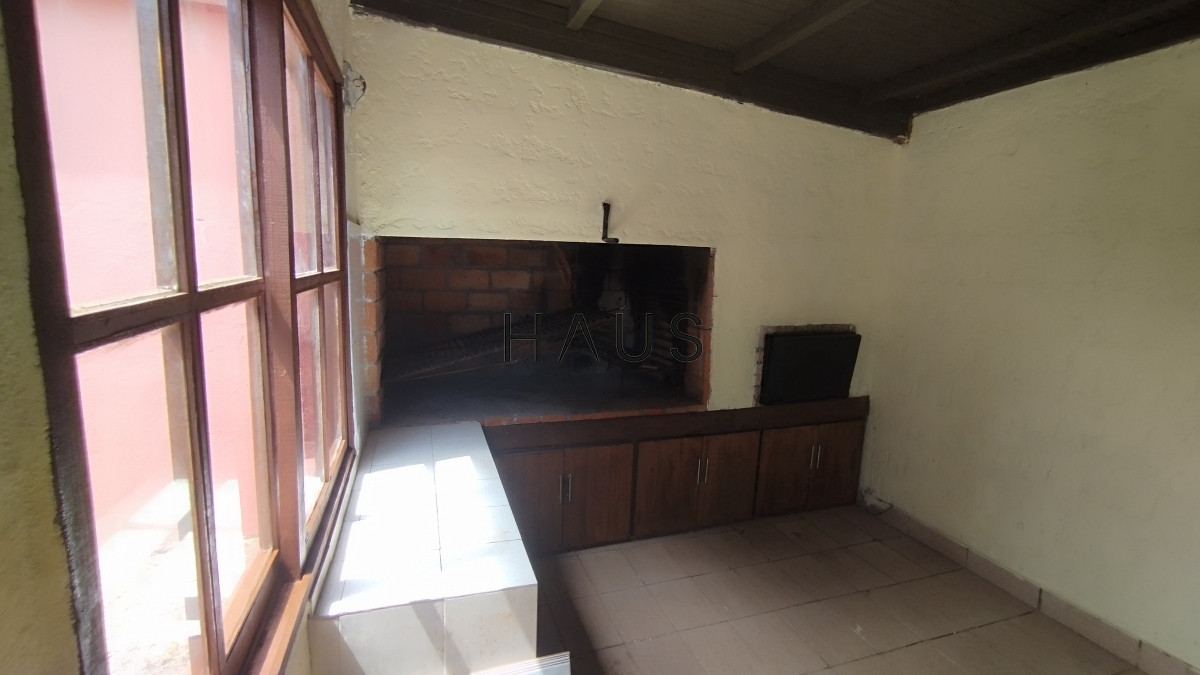 Casa ID.28 - Casa de 2 dormitorios, 2 baños balneario Buenos Aires. 