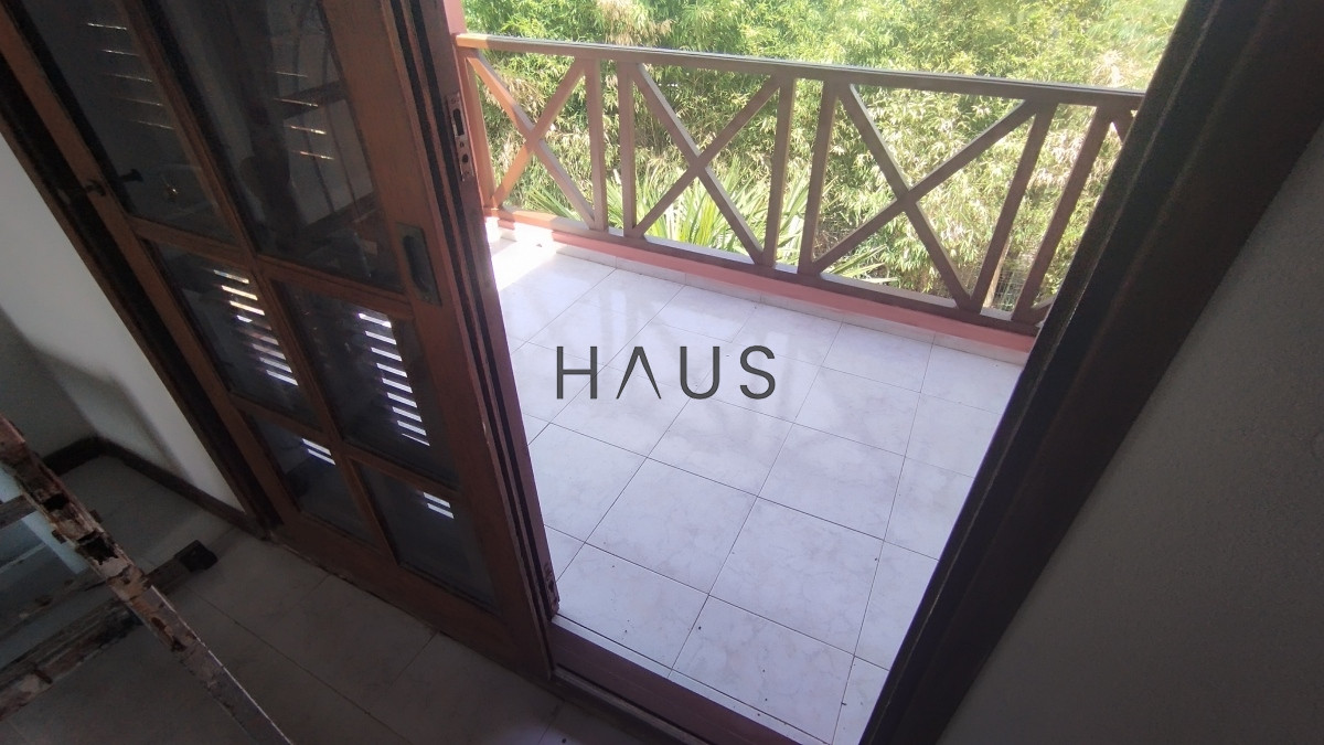 Casa ID.28 - Casa de 2 dormitorios, 2 baños balneario Buenos Aires. 