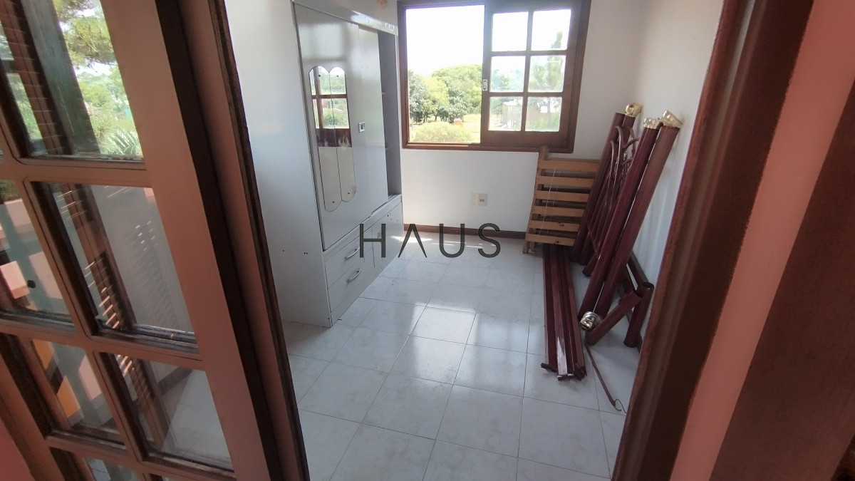 Casa ID.28 - Casa de 2 dormitorios, 2 baños balneario Buenos Aires. 