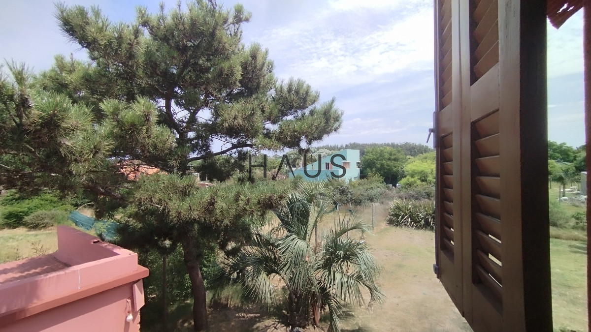 Casa ID.28 - Casa de 2 dormitorios, 2 baños balneario Buenos Aires. 
