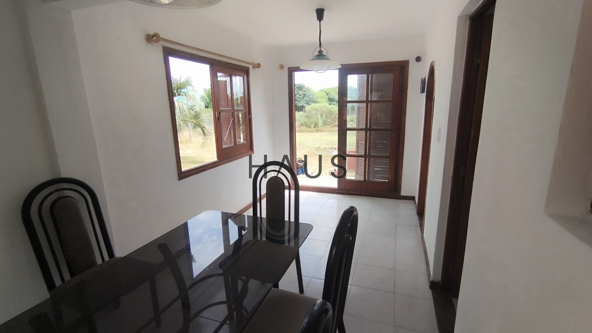 Casa ID.28 - Casa de 2 dormitorios, 2 baños balneario Buenos Aires. 