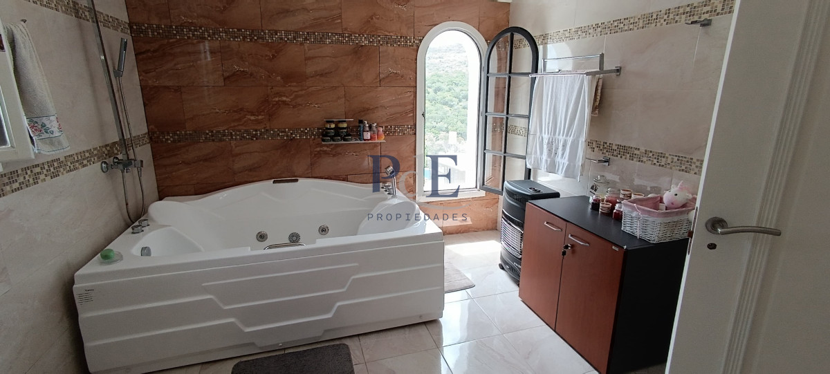 Campo en venta, a los pies del Cerro Catedral, Aigua. - Imagen 57