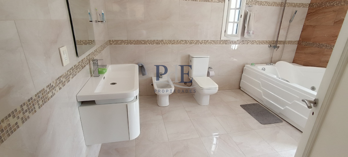 Campo en venta, a los pies del Cerro Catedral, Aigua. - Imagen 60