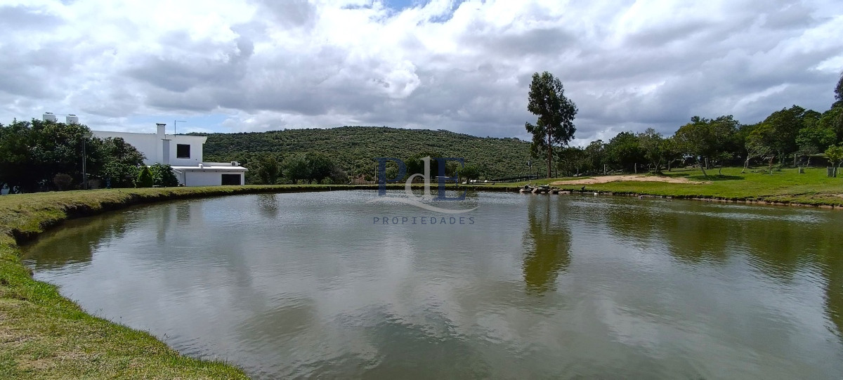Campo en venta, a los pies del Cerro Catedral, Aigua. - Imagen 7