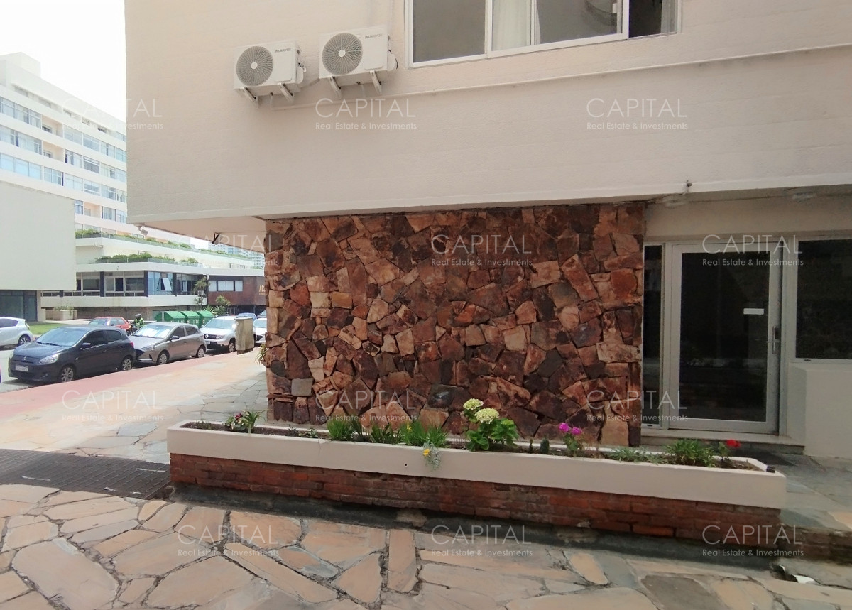 Apartamento ID.37312 - Apartamento de 2 dormitorios en venta, Punta del Este