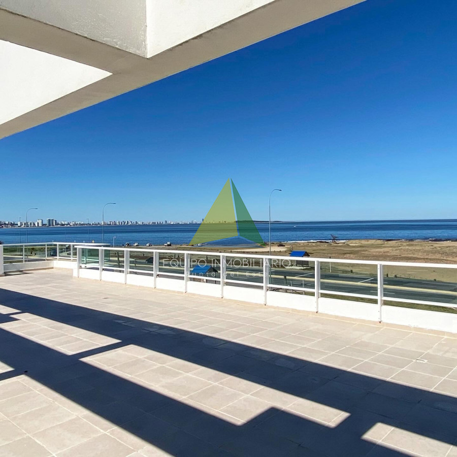 apartamento frente a la playa!! Punta del Este. - Ref : EQP7717 - EQU7717A