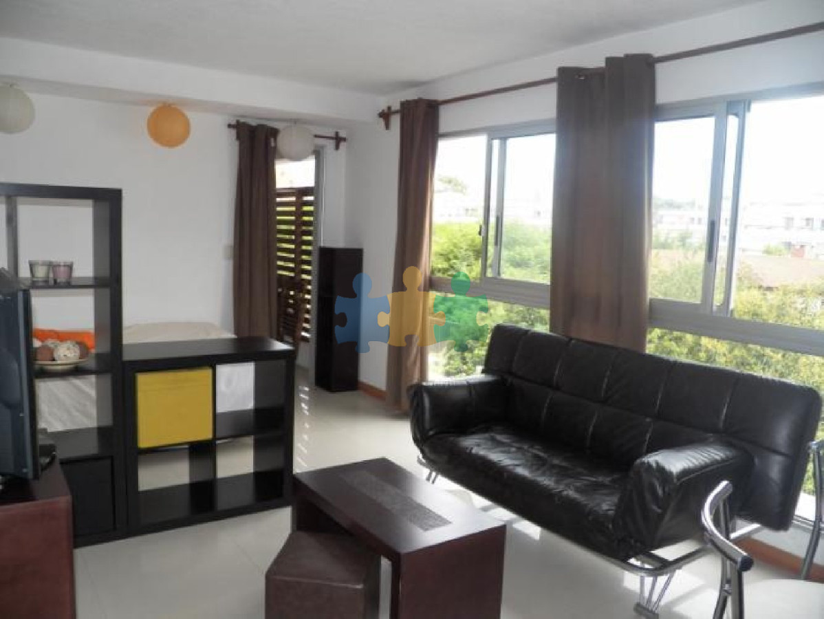 Excelente Monoambiente, en venta, playa brava - Ref : EQP538