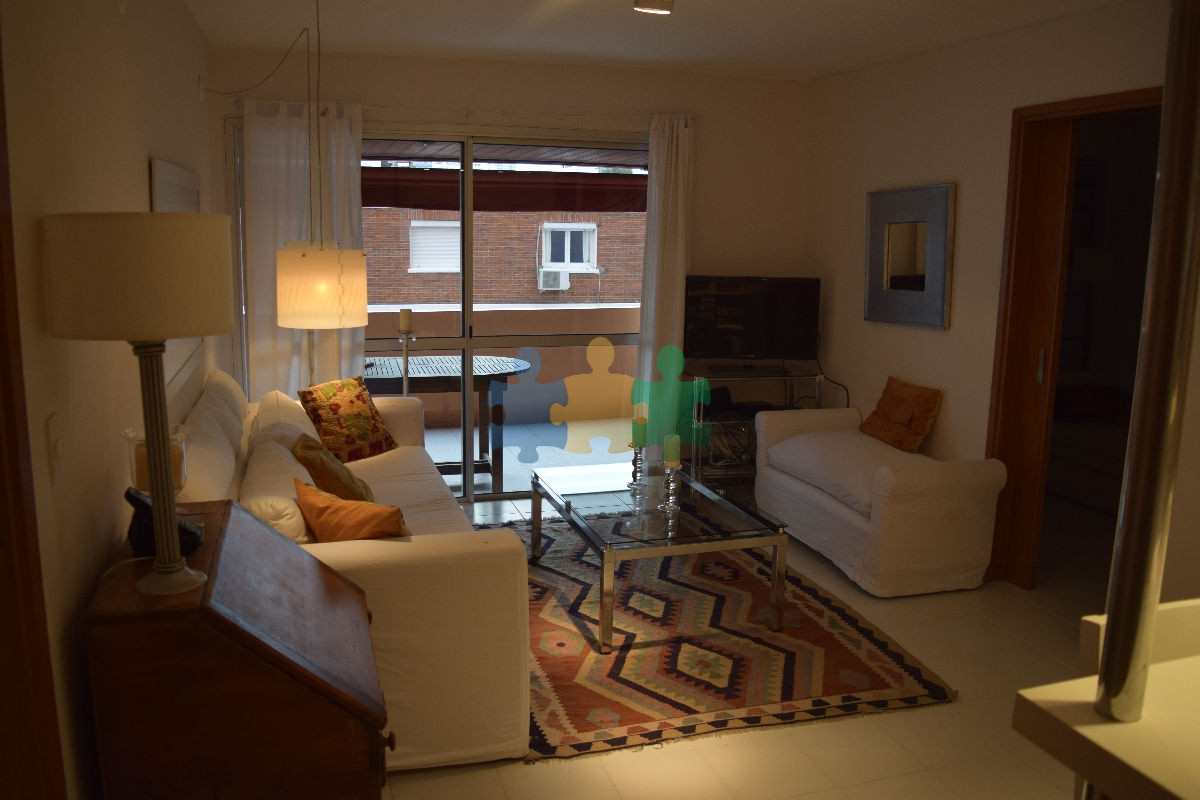 Zona Brava muy lindo apartamento - Ref : EQP684