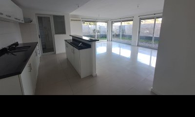 Apartamento en venta de 2 dormitorios, Maldonado - Ref : EQP6647