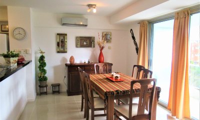 Excelente departamento a 100 mts del Mar, Pda 3 de Playa Brava. - Ref : EQP969