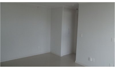 Zona Roosevelt a estrenar apartamento de un dormitorio, baño, cocina, garage. - Ref : EQP697