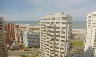 Apartamento en venta sobre playa brava - Ref : EQP1857