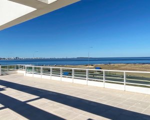 apartamento frente a la playa!! Punta del Este - Ref : EQP7718